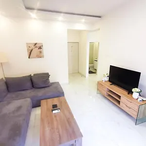 The White Pearl , Larnaca Cypr