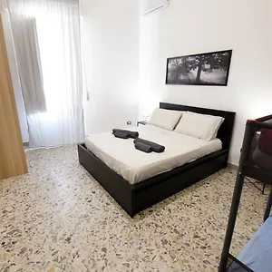 Apartament Center, Katania