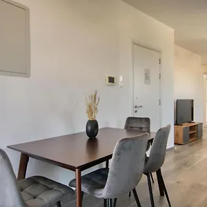 Phaedrus Living Coral Bliss , Larnaca Cypr